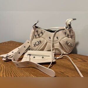 Studded cream shoulder bag w/ wallet